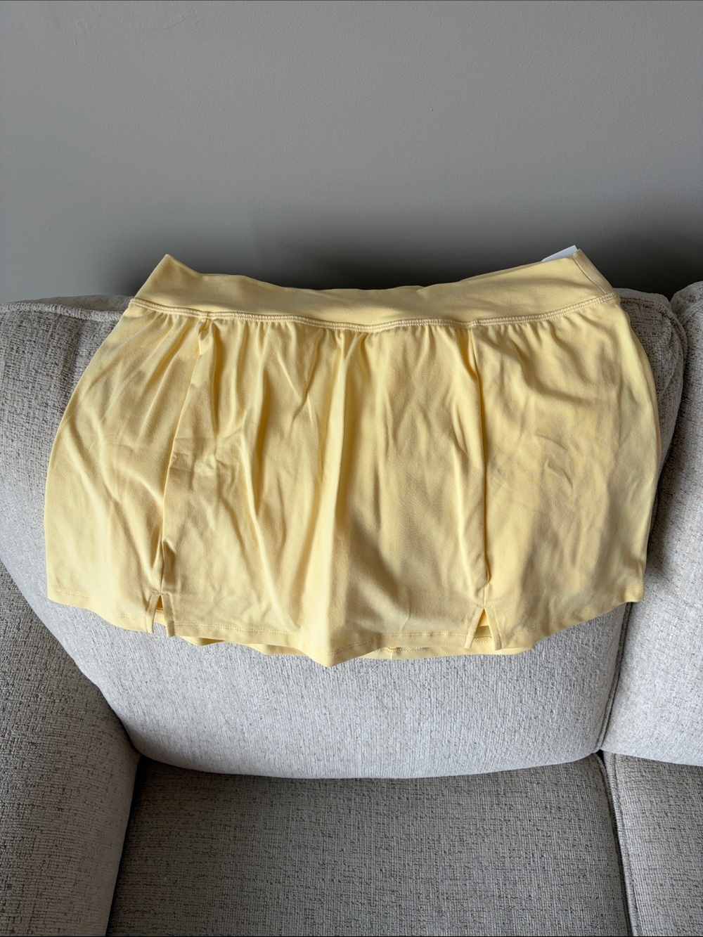 Old Navy Light Yellow Women's Skort